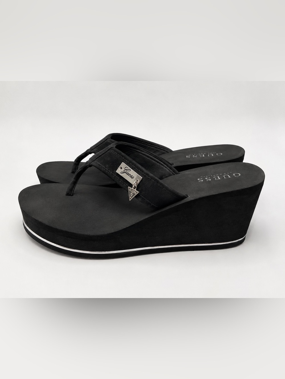 GUESS Black Platform Wedge Flip Flop Sandals Women’s Size 9 - Picture 2 of 4